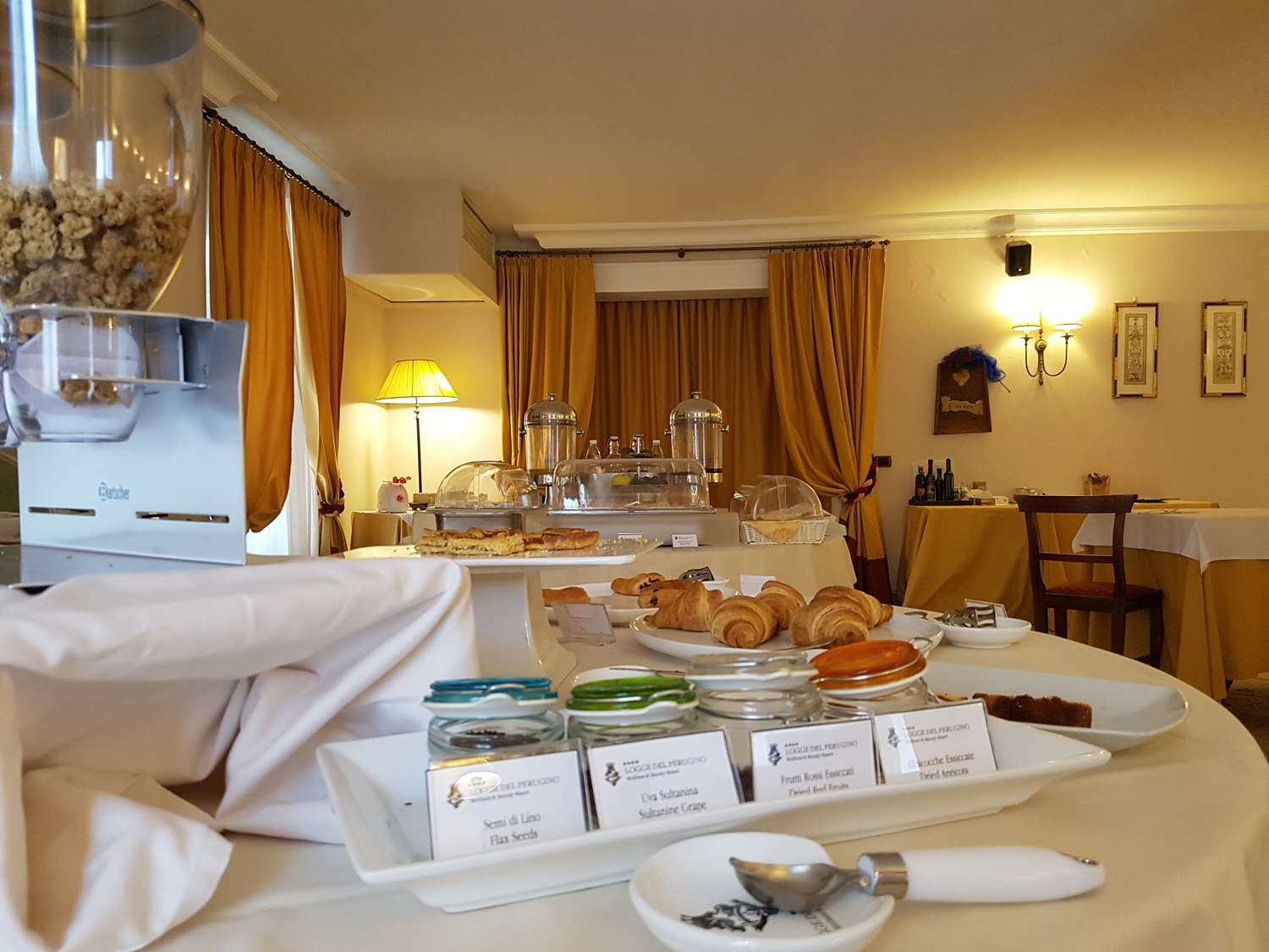 Logge Del Perugino; Sure Hotel Collection By Best Western Читта-делла-П'єве Зручності фото