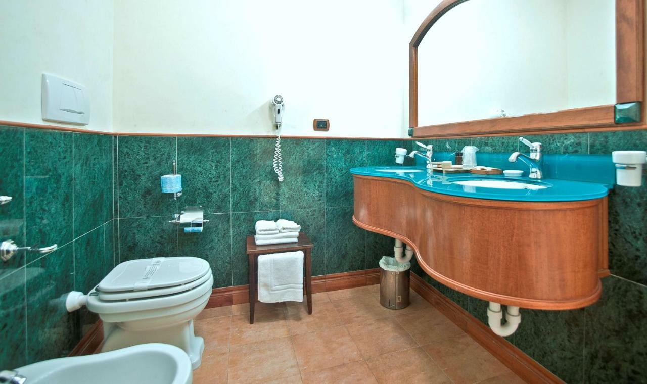 Logge Del Perugino; Sure Hotel Collection By Best Western Читта-делла-П'єве Екстер'єр фото